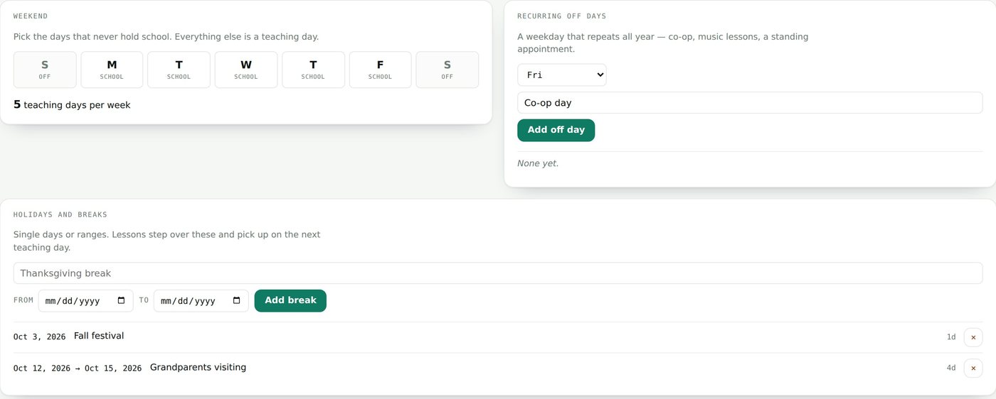 Settings showing weekend days, recurring off days, holidays and breaks